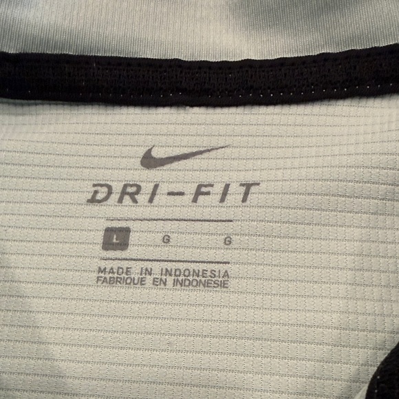 Nike Men's Polo Shirt in Light Sage Green Mens Large Golf Casual Polo - Picture 2 of 6